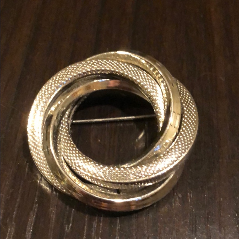 Vintage Kramer silver brooch
